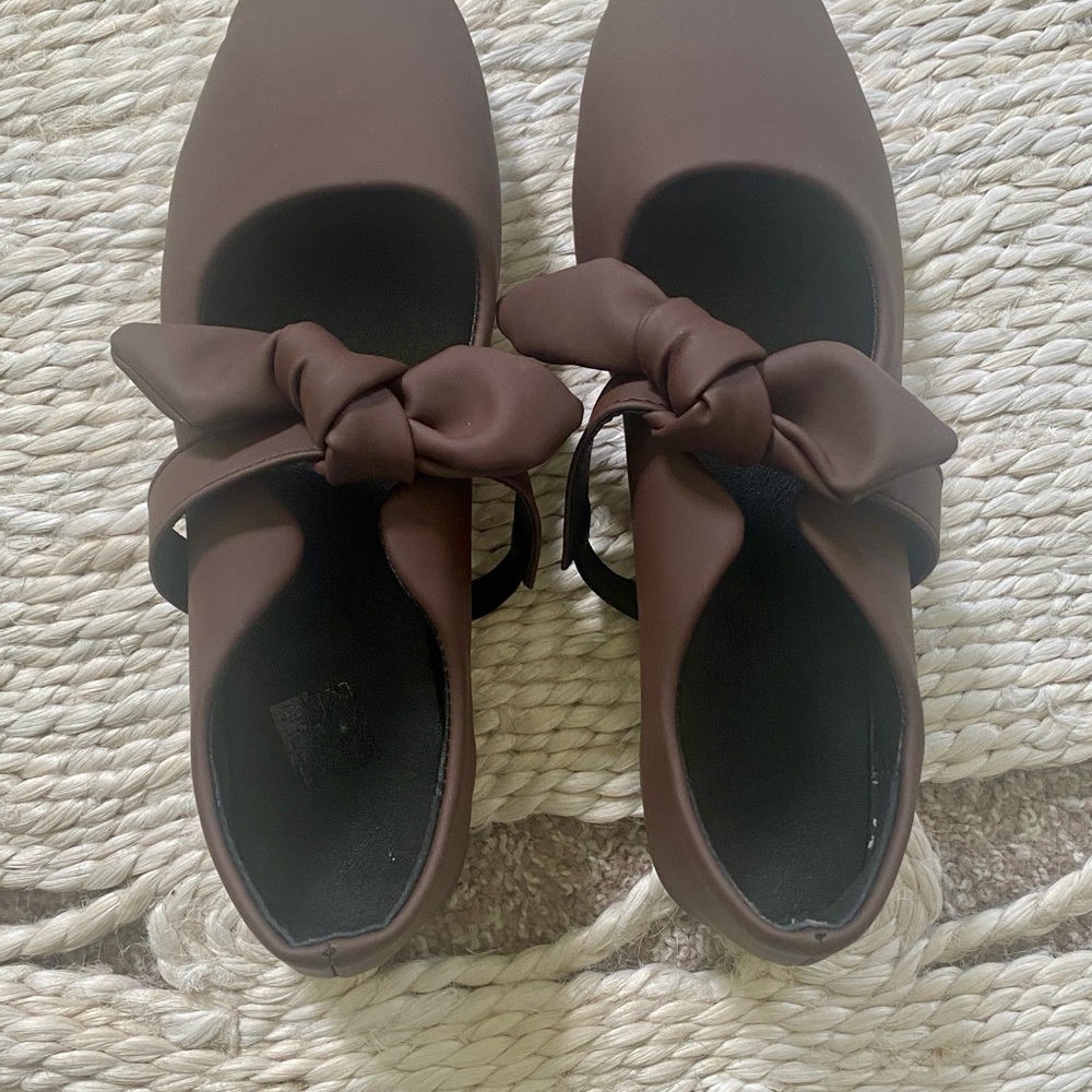 Elegant Brown Bow Women's Shoes